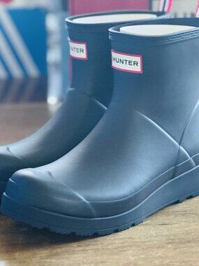 Women’s Hunter Play Short Rain Boots Black WFS2020RMA Multiple Sizes NIB
